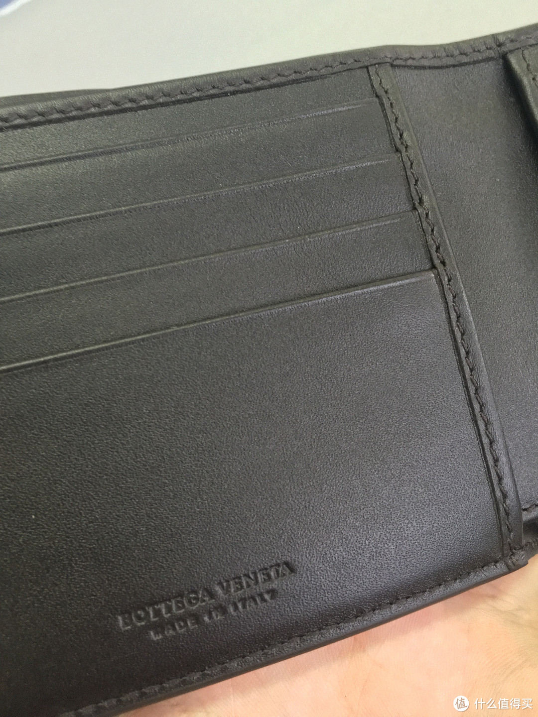 #原创新人#老婆送的生日礼物Part 1：Bottega Veneta 深咖啡色编织皮革钱包