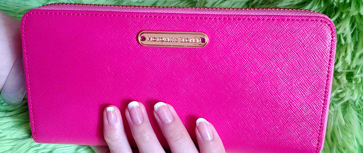 无法抗拒的粉红色：Victoria's Secret 维多利亚的秘密 玫红真皮长款钱包