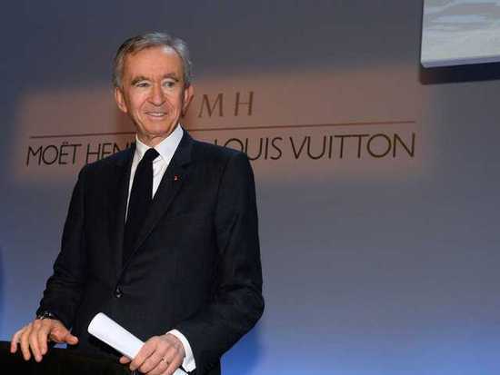 Louis Vuitton推出脸部防护罩 售价逾6600元人民币