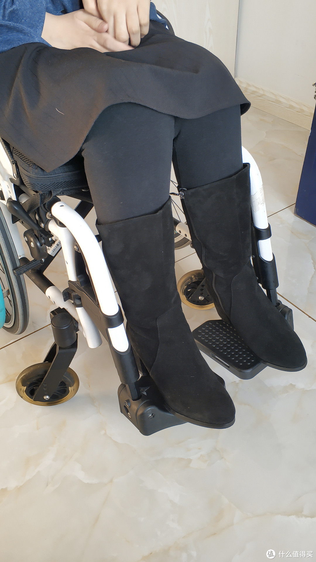 轮椅上的穿搭 篇一：买靴不易，卡迪娜KA81556中跟女靴
