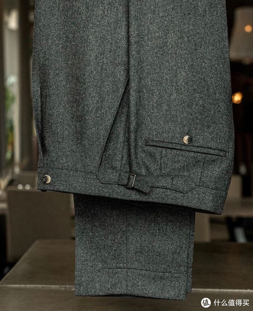 男装知识点 篇十八：抗皱、保暖的法兰绒西裤是冬天通勤族的必备