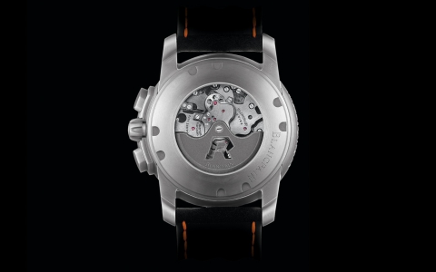 腕表上的极速魅影 宝珀L-evolution 开创系列飞返计时腕表
