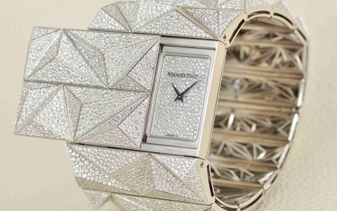 美轮美奂 爱彼推出DIAMOND PUNK高级珠宝腕表