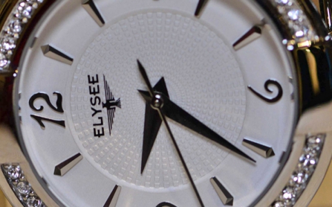 闪烁的钻石诱惑 艾力舍（Elysee）经典皮带款腕表实拍