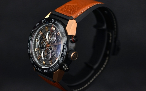 增添奢华气质 泰格豪雅卡莱拉系列Heuer-01玫瑰金款腕表实拍