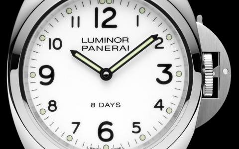 沛纳海Luminor 8天动力储存腕表