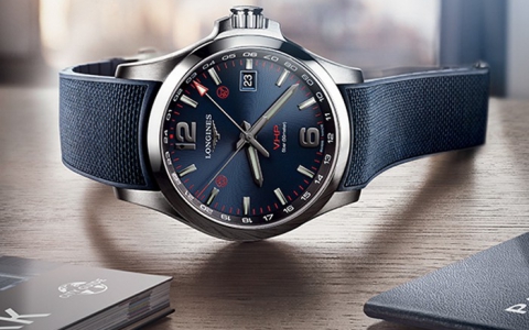 精准、抗造、双时区品鉴浪琴康卡斯系列V.H.P. GMT光感设置腕表
