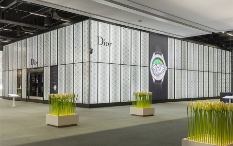 Dior携手众女星 演绎Basel腕表新品流行新时尚