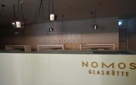 简约工业线条 Baselworld 2015 Nomos展馆一览