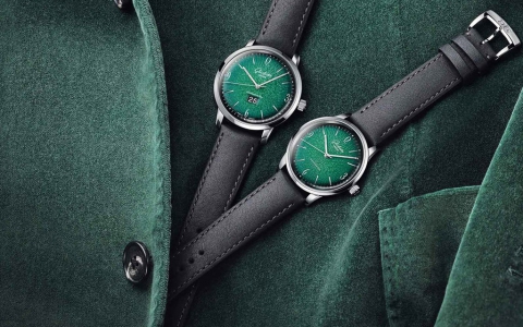 难抵这一抹“复古绿”品鉴格拉苏蒂原创60年代大日历腕表